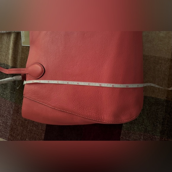 Michael Kors tote - Picture 4 of 6